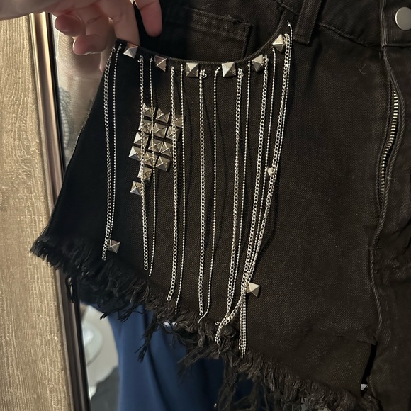 Festival mom shorts - Picture 2 of 3